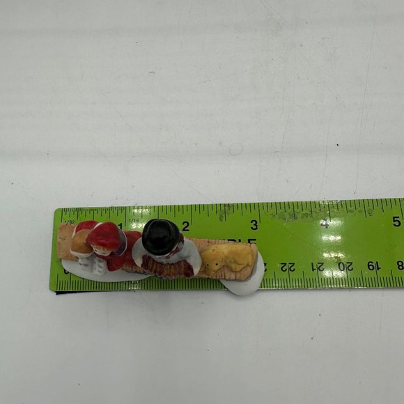 Dickens Collectibles Christmas Carolers Holiday Figurine Village People Decor - Picture 11 of 16